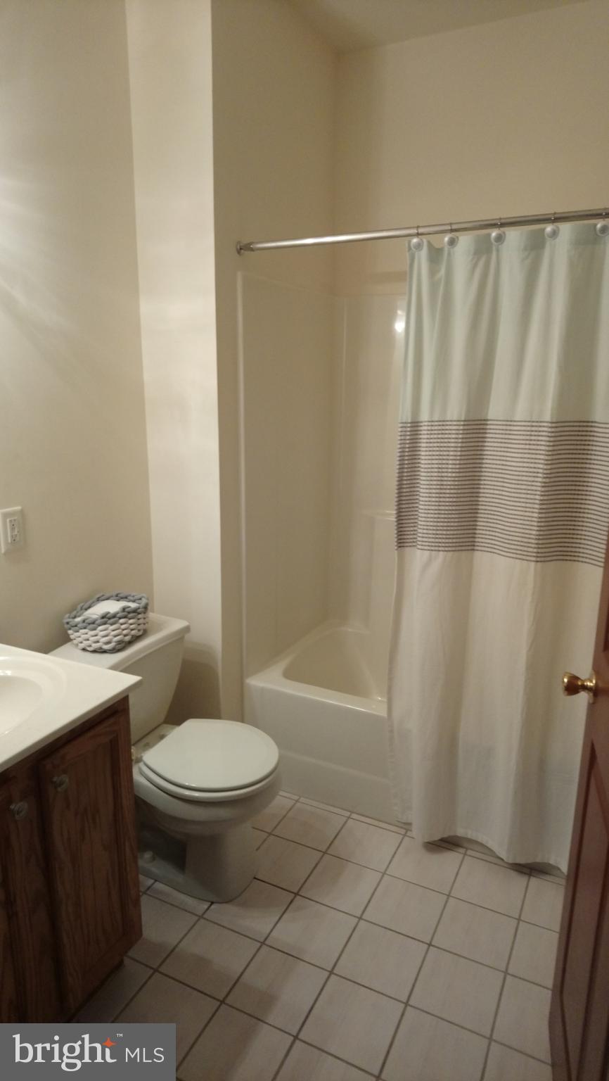 8795 Lowell Road Pomfret, MD 20675 - Photo 18 of 65 Hall bath