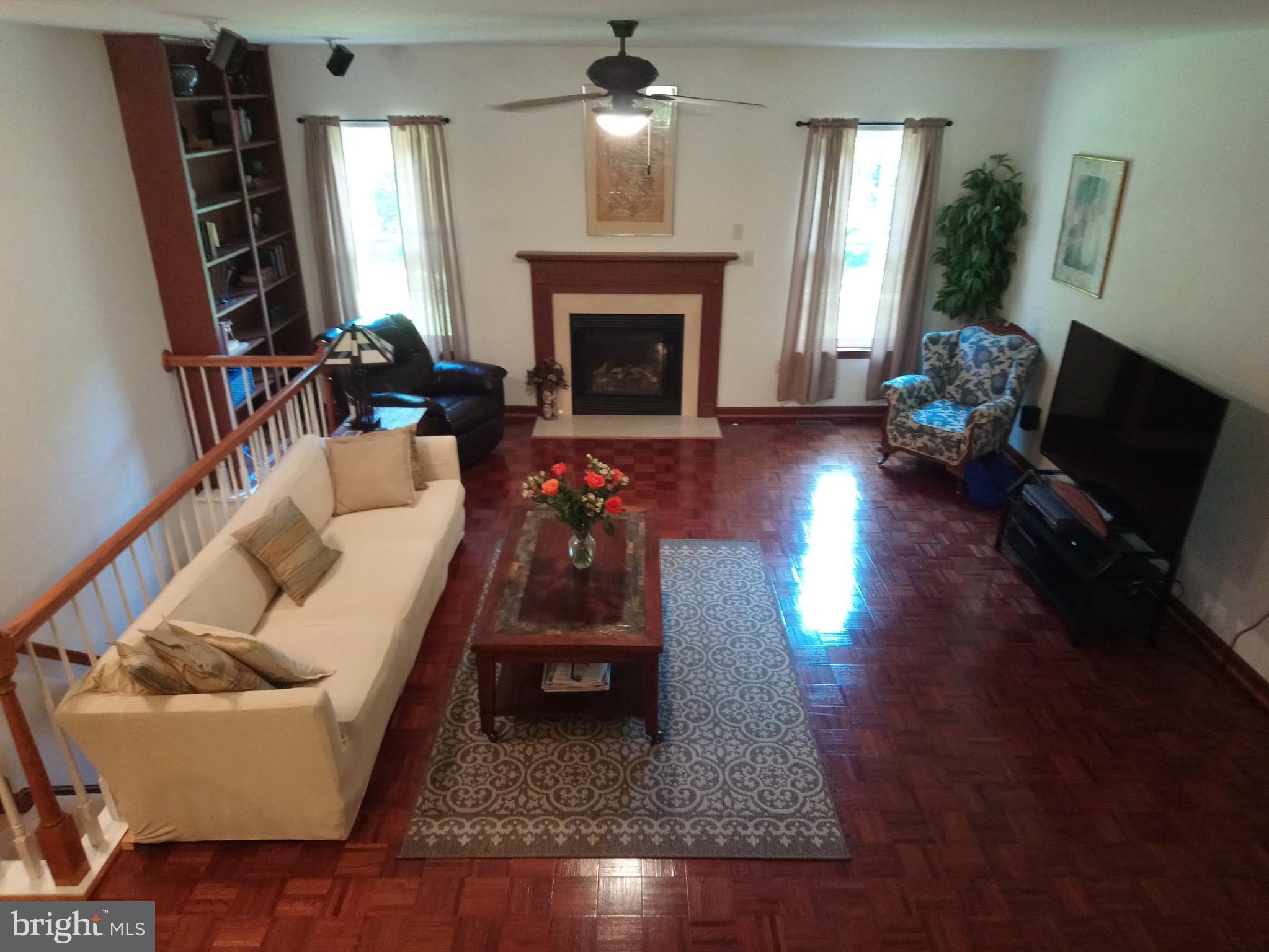 8795 Lowell Road Pomfret, MD 20675 - Photo 8 of 65 Living room