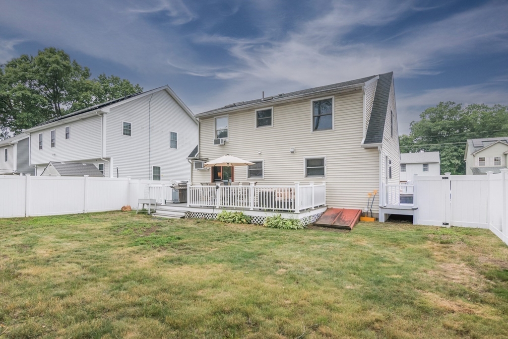 223 Mazarin Street Springfield, MA 01151 - Photo 30 of 32