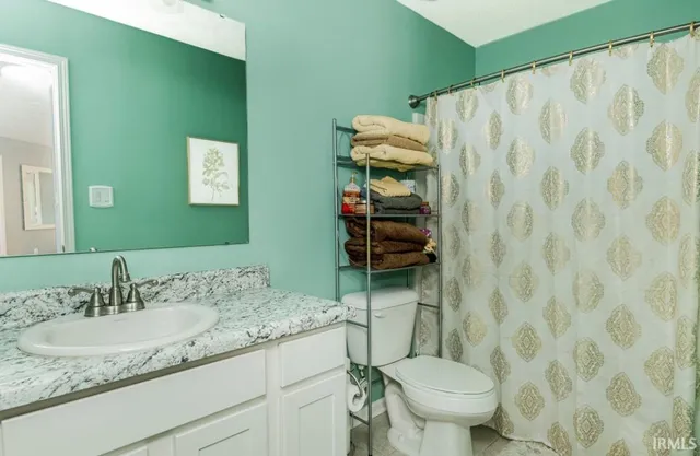 $465,000 | 701 Abigail Lane, Ellettsville, IN 47429