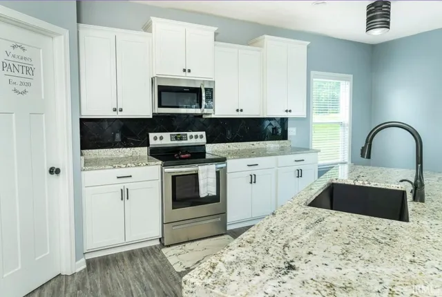 $465,000 | 701 Abigail Lane, Ellettsville, IN 47429