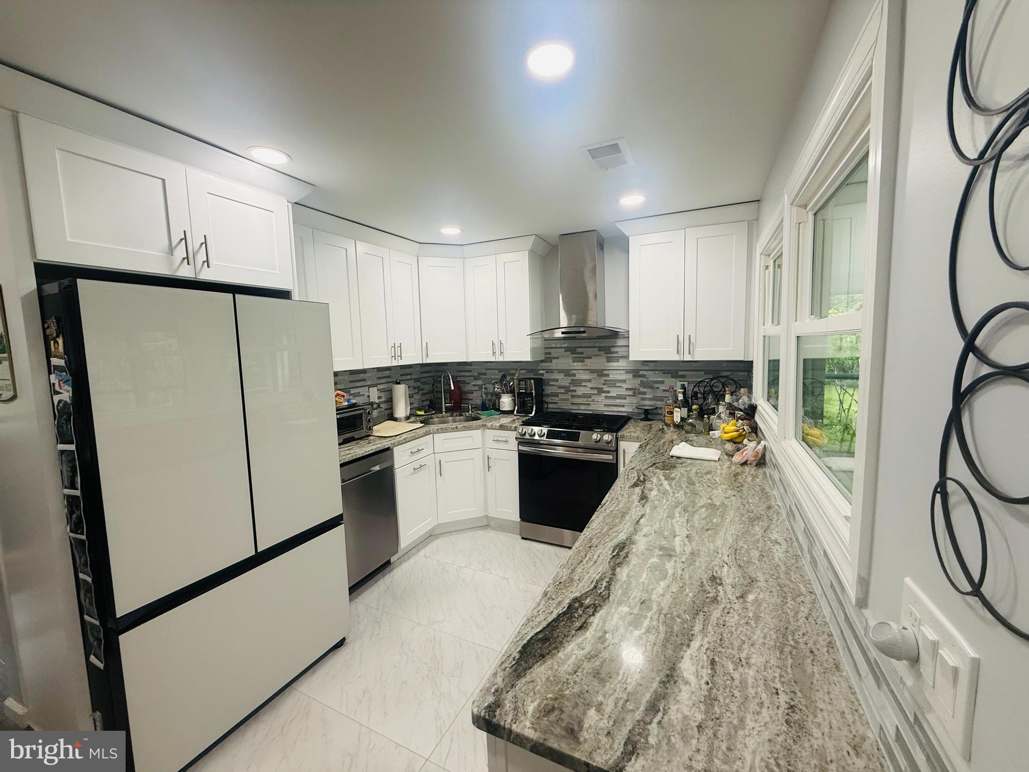 757 Jane Road Jenkintown, PA 19046 - Photo 9 of 34