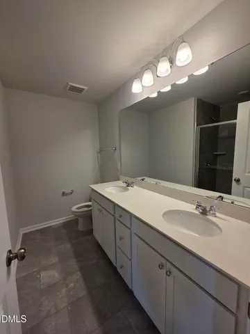 $1,900 | 242 Brookside Drive, Raleigh, NC 27603