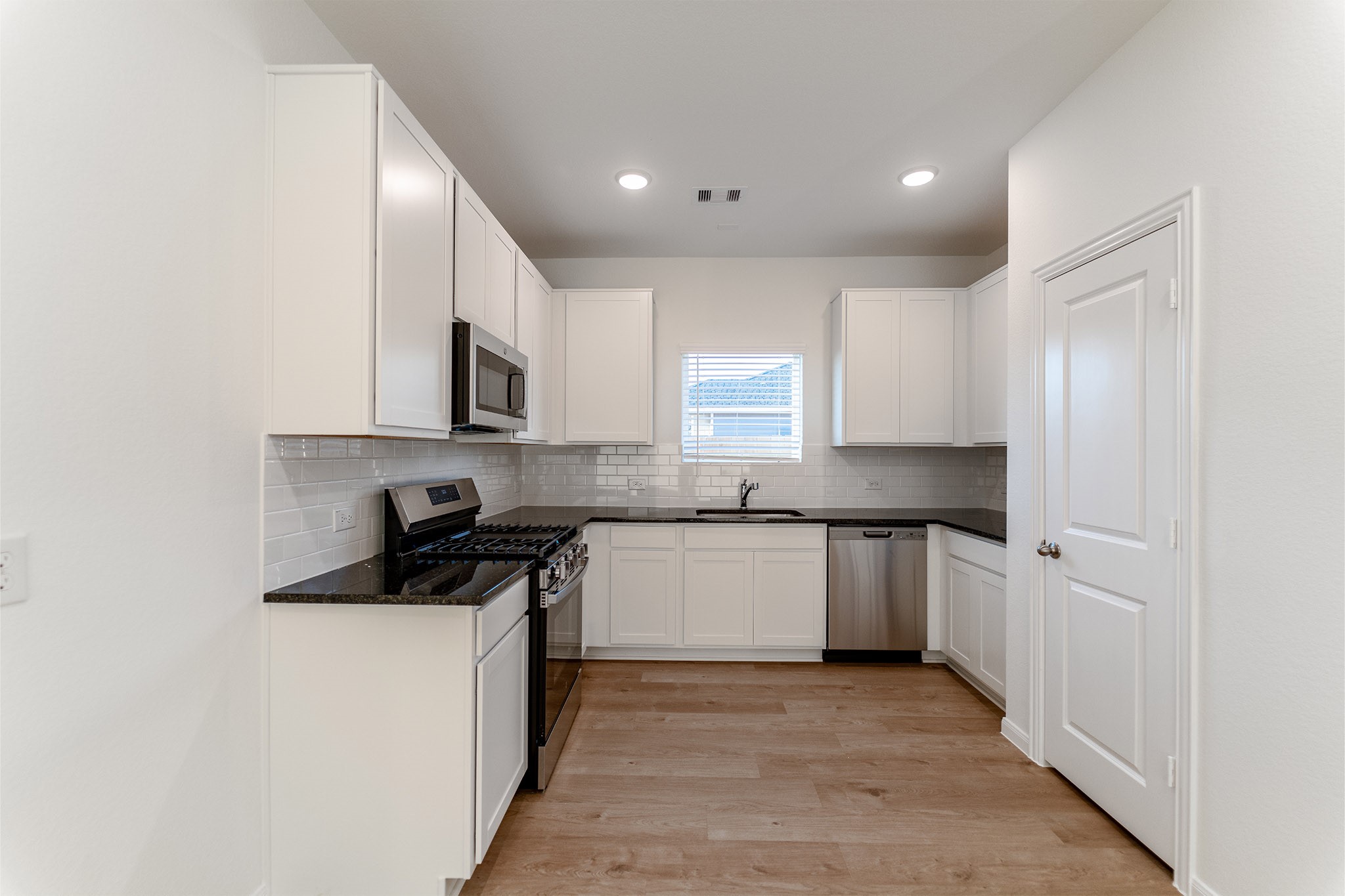 14136 Biscayne Trail Conroe, TX 77303 - Photo 12 of 18