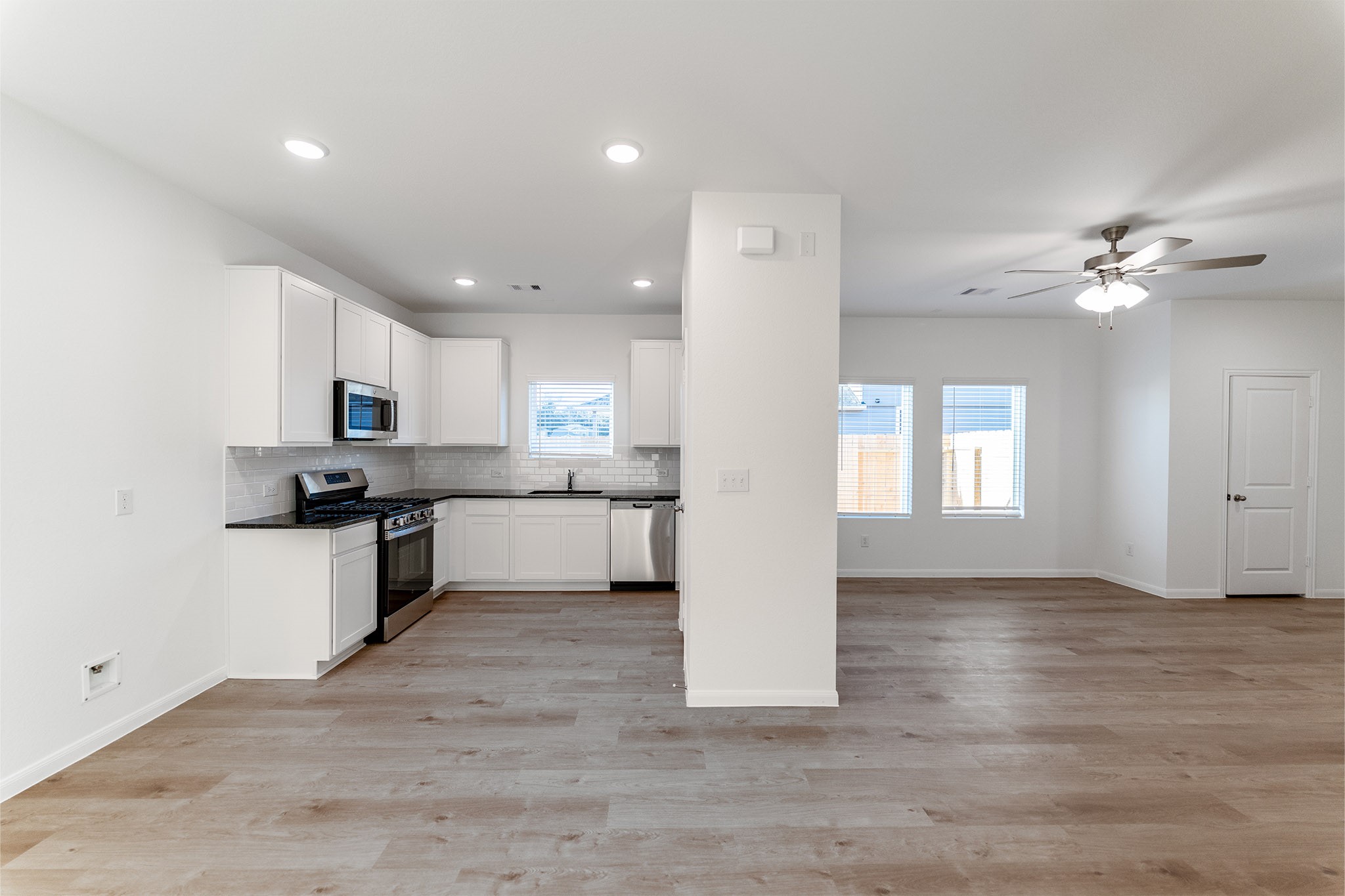 14136 Biscayne Trail Conroe, TX 77303 - Photo 6 of 18