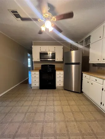 $1,595 | 159 County Road 3501, Greenville, TX 75402