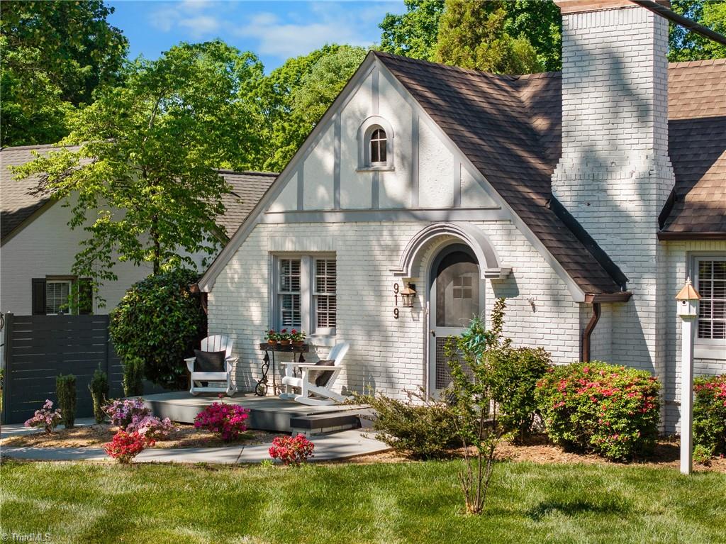 919 Rotary Drive High Point, NC 27262 - Photo 5 of 40