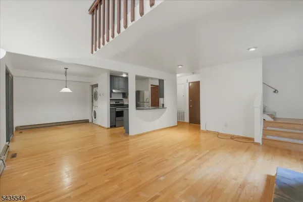 $2,250 | 17 Village Way, Unit 176, Vernon, NJ 07462