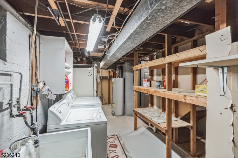 13 Wayne Boulevard Madison, NJ 07940 - Photo 18 of 19 a utility room with dryer and washer
