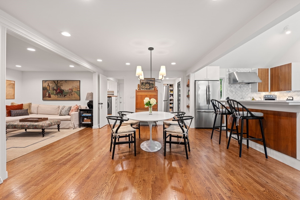 34 Hilltop Road Weston, MA 02493 - Photo 5 of 41