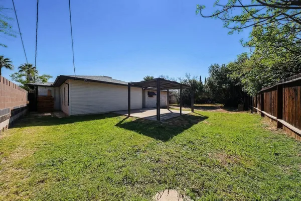 $3,500 | 2816 North 33rd Place, Phoenix, AZ 85008