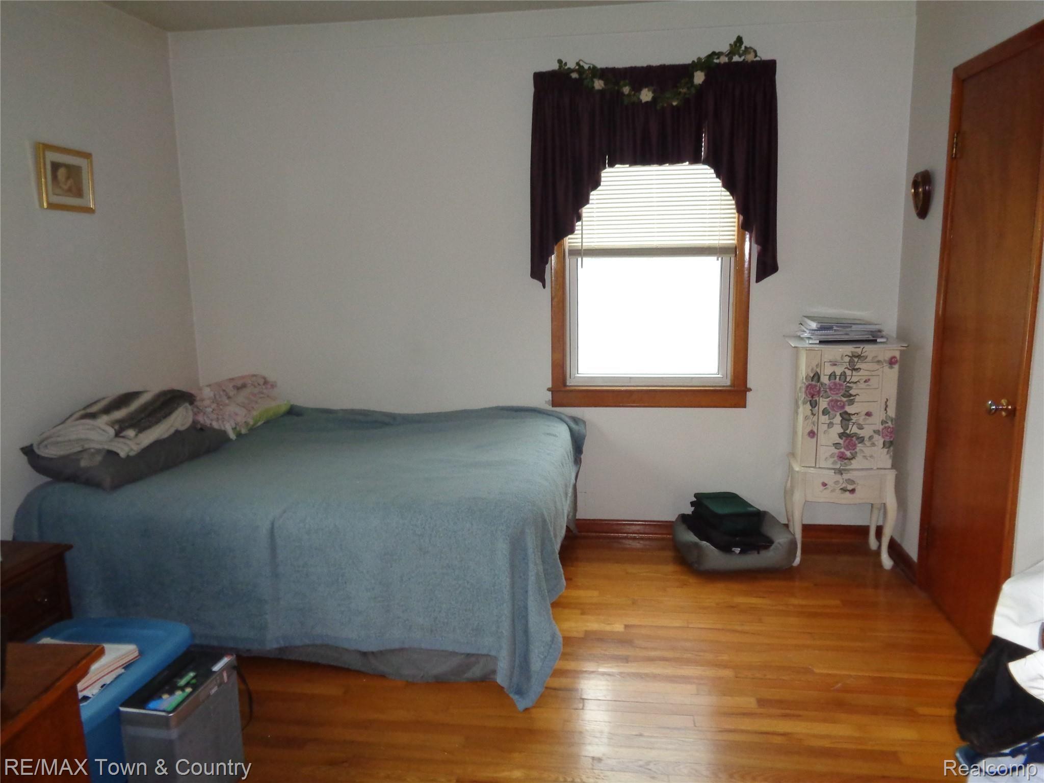 5320 North Linden Road Flint, MI 48504 - Photo 19 of 37 DSC03119.JPG