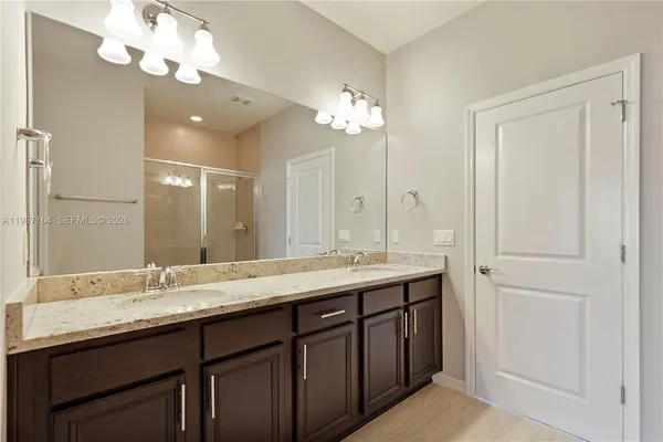 $4,100 | 1101 Banyan Drive, Hollywood, FL 33021