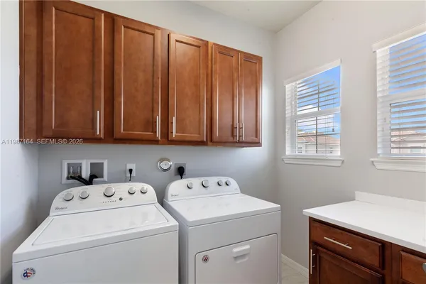 $4,100 | 1101 Banyan Drive, Hollywood, FL 33021