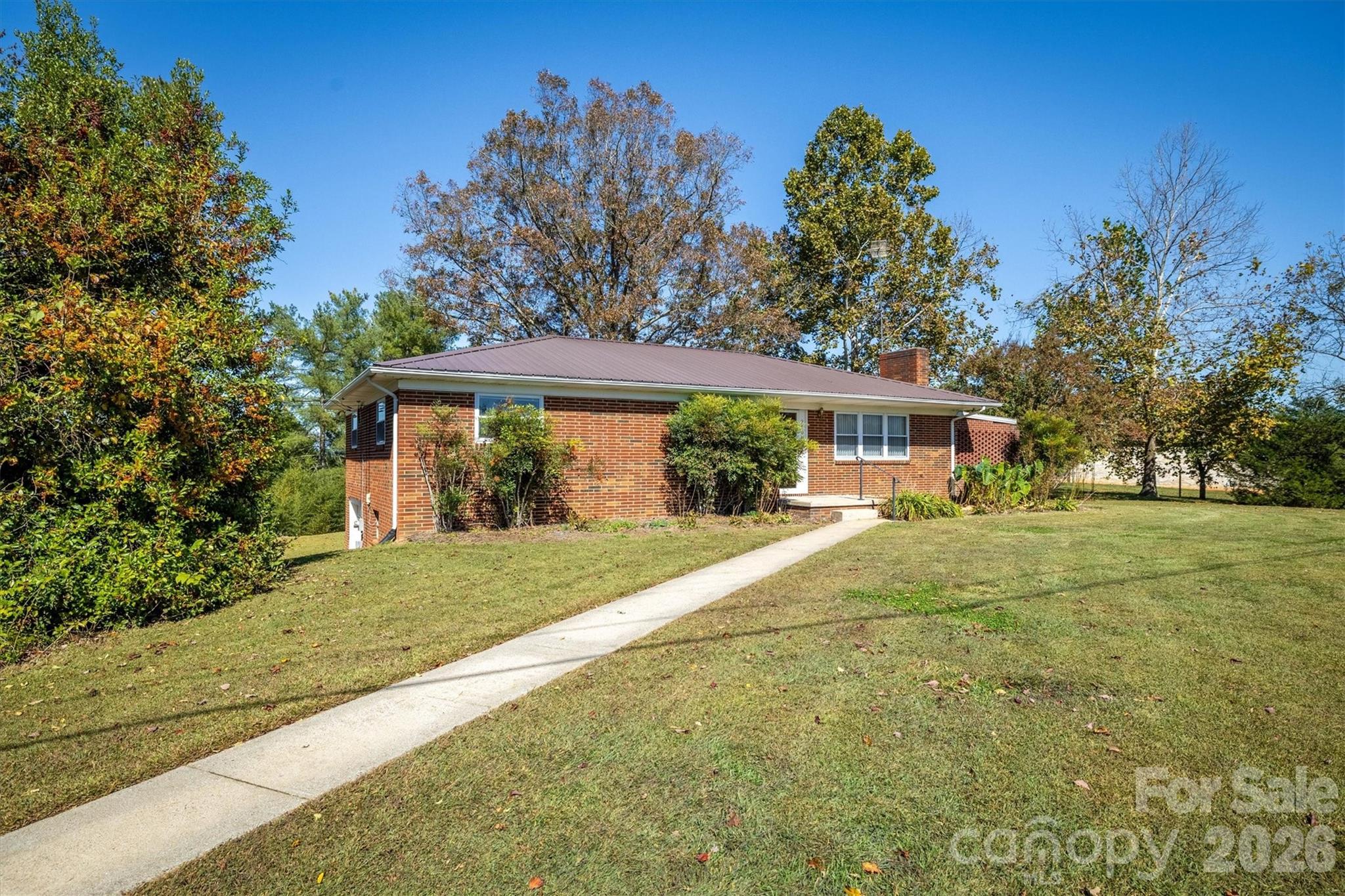 2106 Enon Road Morganton, NC 28655 - Photo 3 of 29 Gallery Image 3