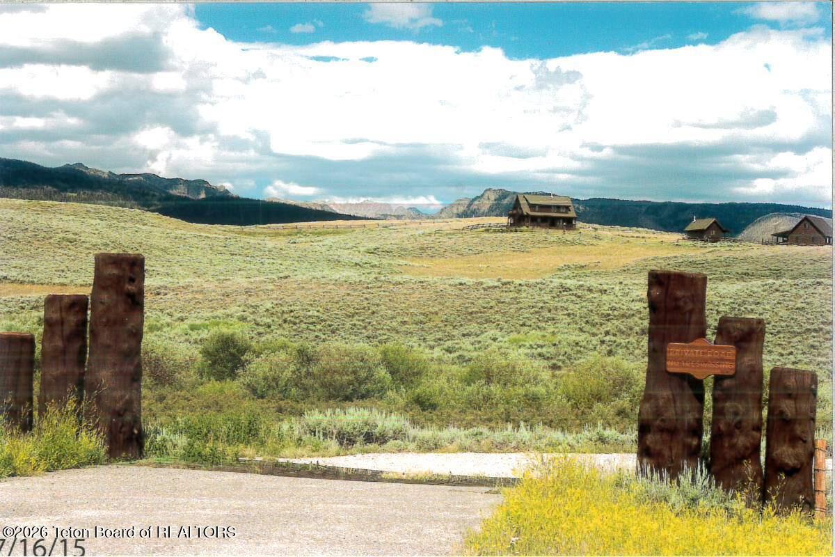 41 Marsh Creek Road Cora, WY 82925 - Photo 6 of 53 Entry to Marsh Creek Rd