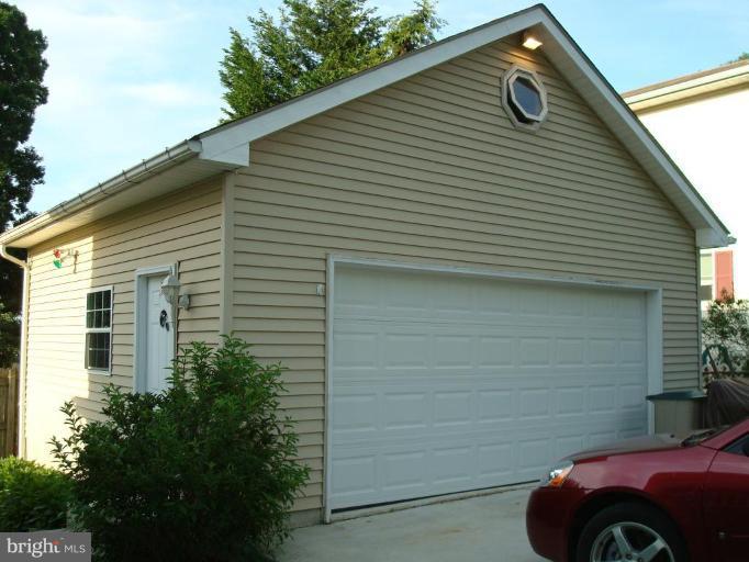 313 Greyhound Road Essex, MD 21221 - Photo 4 of 30 Garage 1