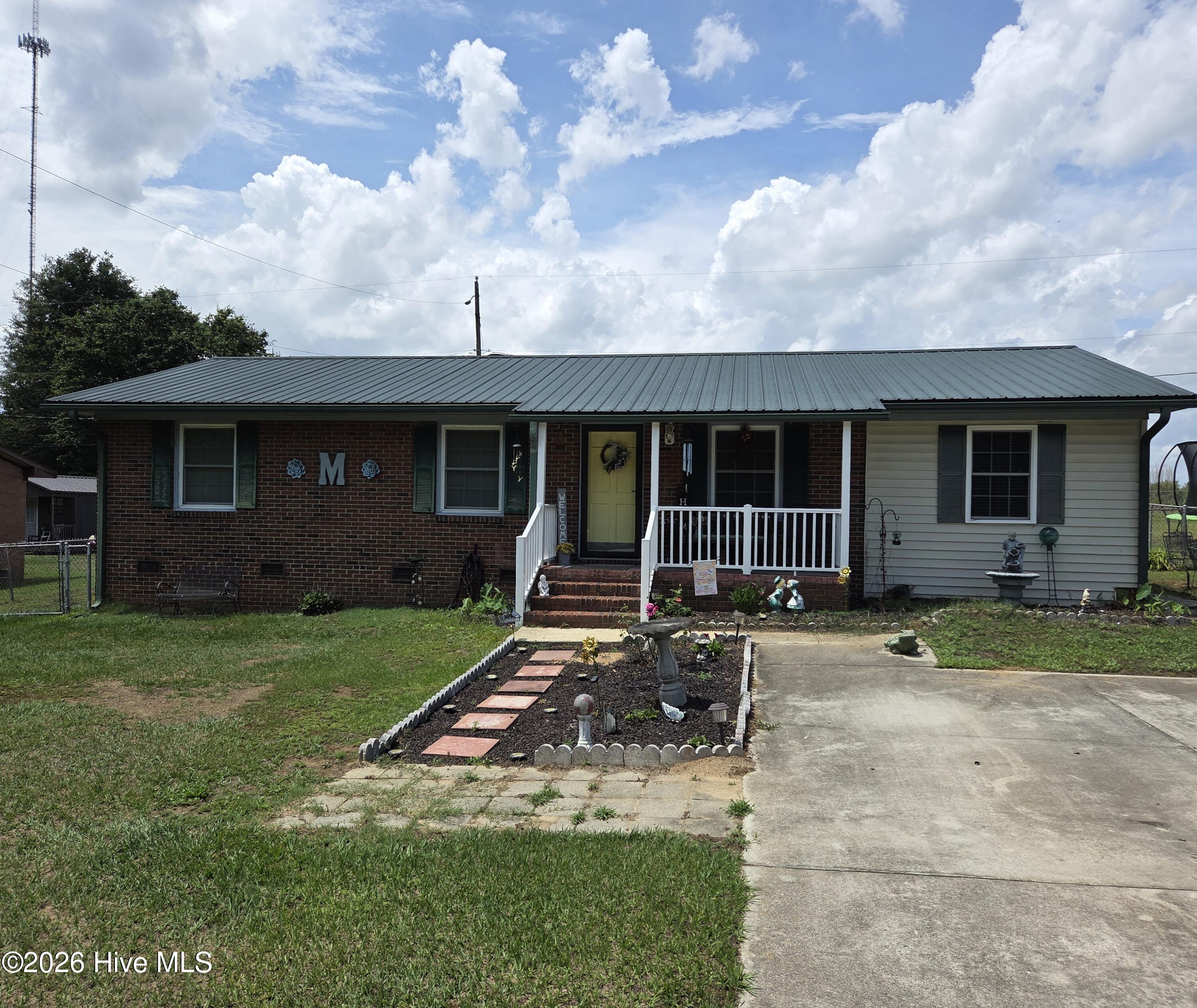 17501 Lee's Mill Road Laurinburg, NC 28352 - Photo 1 of 15 20260526_141644