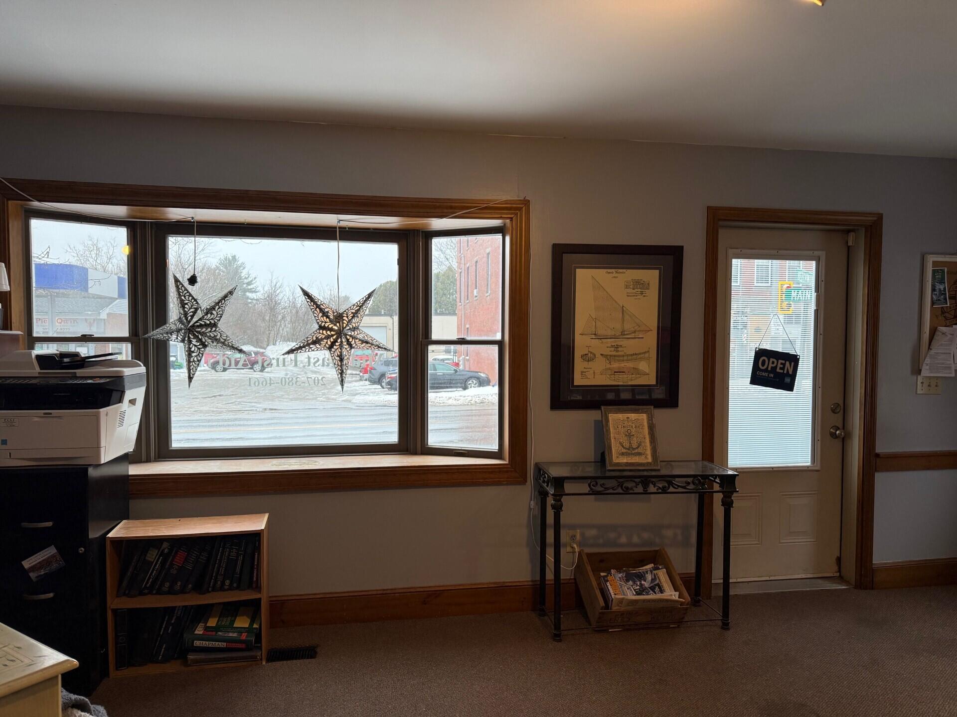 145 Main Street Thomaston, ME 04861 - Photo 10 of 33 920a7999-c0c7-430b-8bb4-d52830f3cace