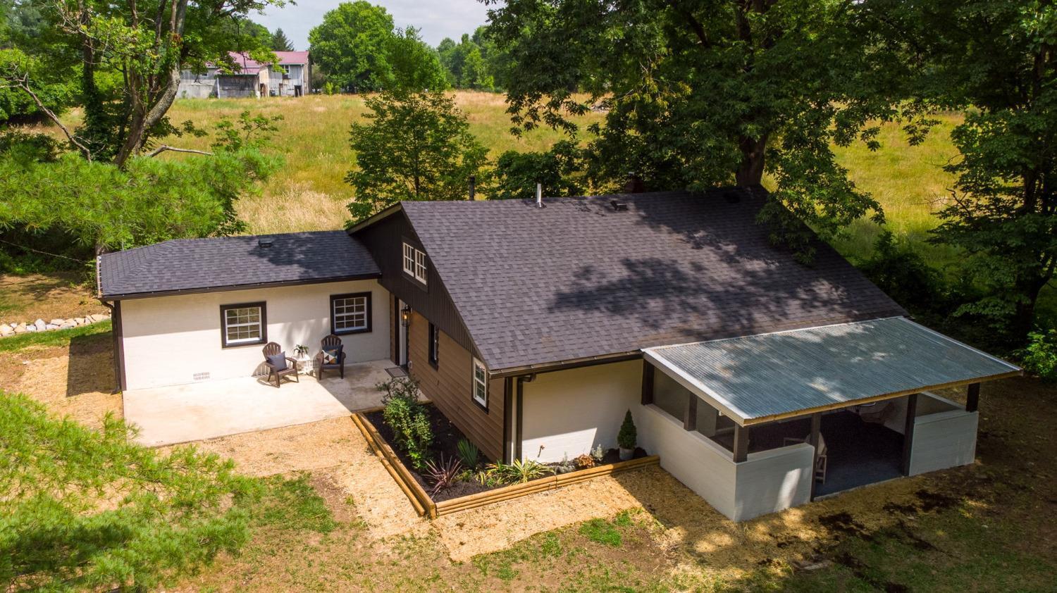 831 Locust Corner Road Cincinnati, OH 45245 - Photo 7 of 43 Gallery Image 7