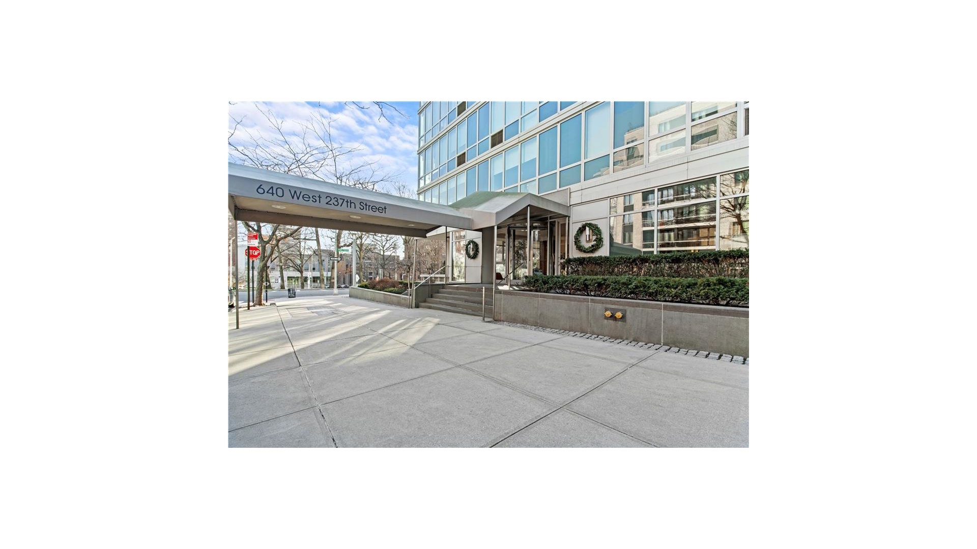 640 West 237th Street, Unit 3E Bronx, NY 10463 - Photo 3 of 8