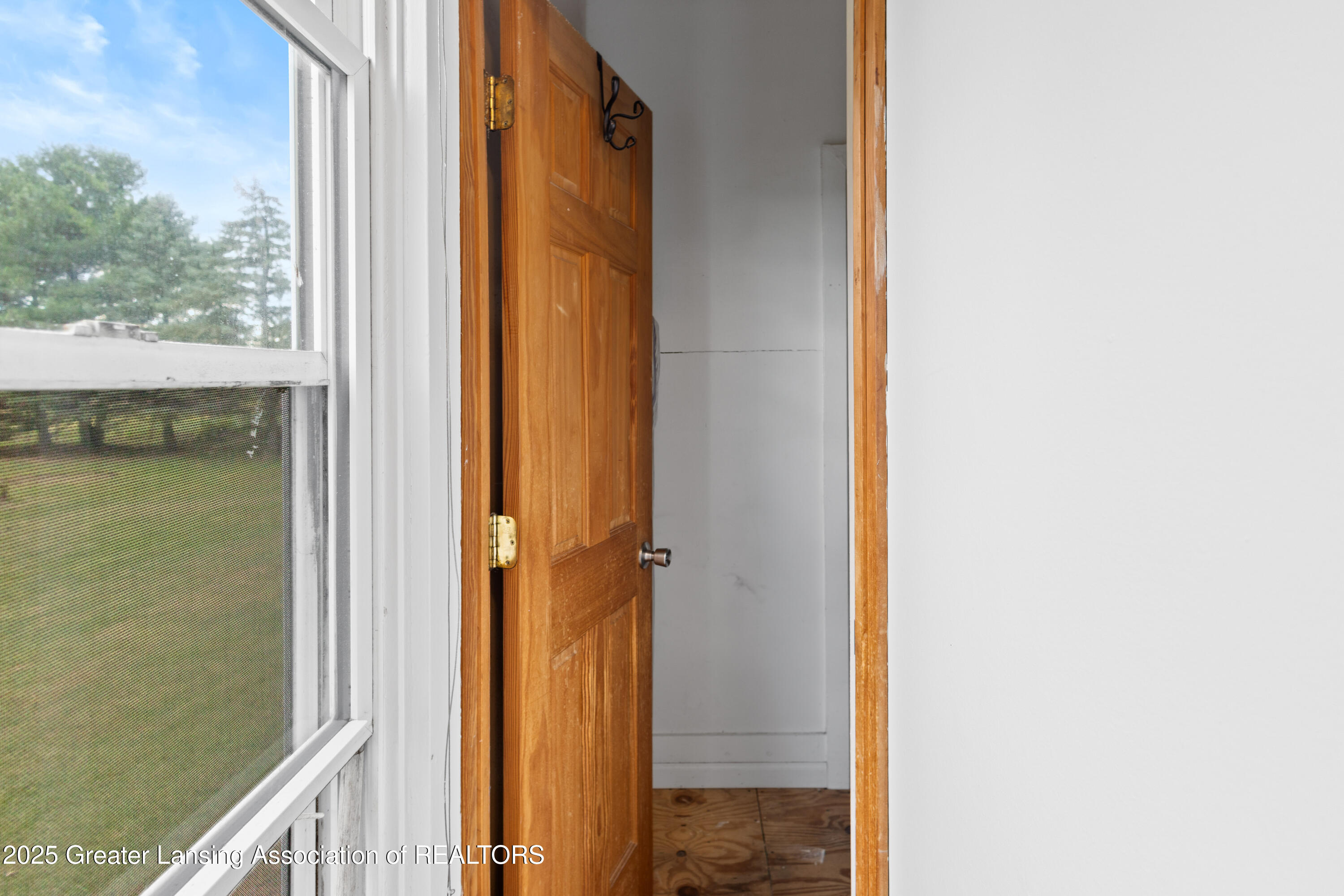 577 Okemos Road Mason, MI 48854 - Photo 20 of 64 OKEMOS-31