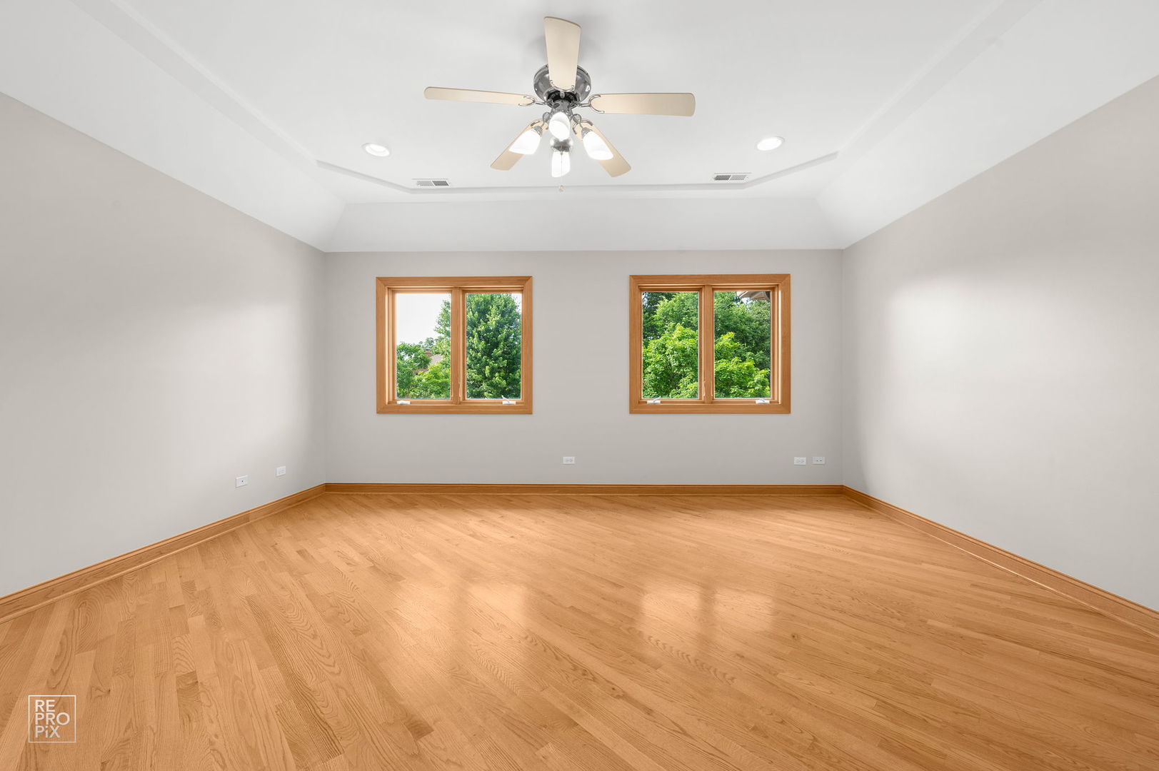 1017 Red Oak Street Addison, IL 60101 - Photo 27 of 36