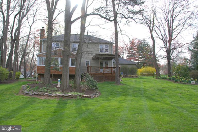 2526 Heathcliff Lane Reston, VA 20191 - Photo 25 of 27 Back yard