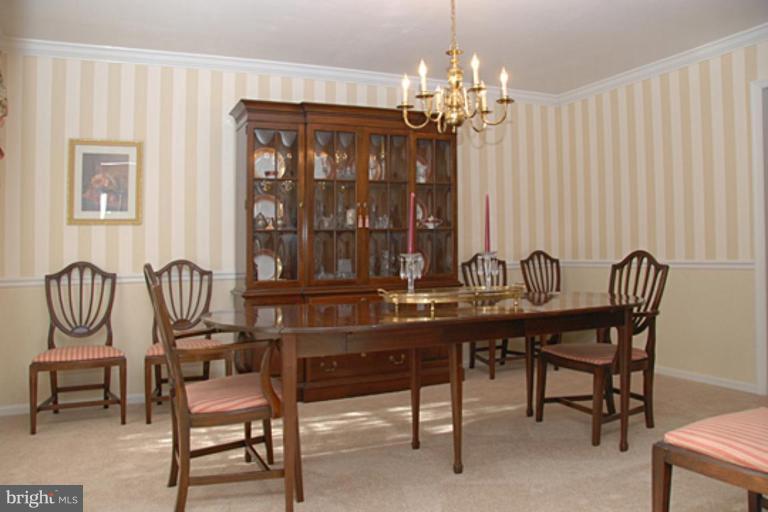 2526 Heathcliff Lane Reston, VA 20191 - Photo 6 of 27 Dining Room #2