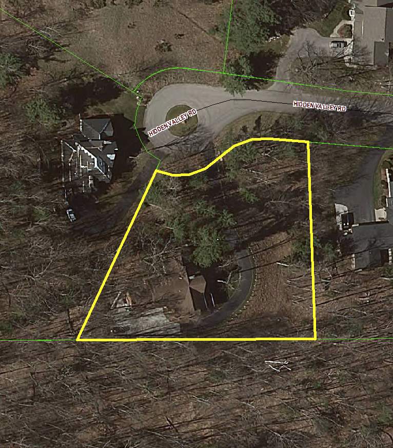 606 Hidden Valley Road Traverse City, MI 49686 - Photo 56 of 59 1862574-55.JPG