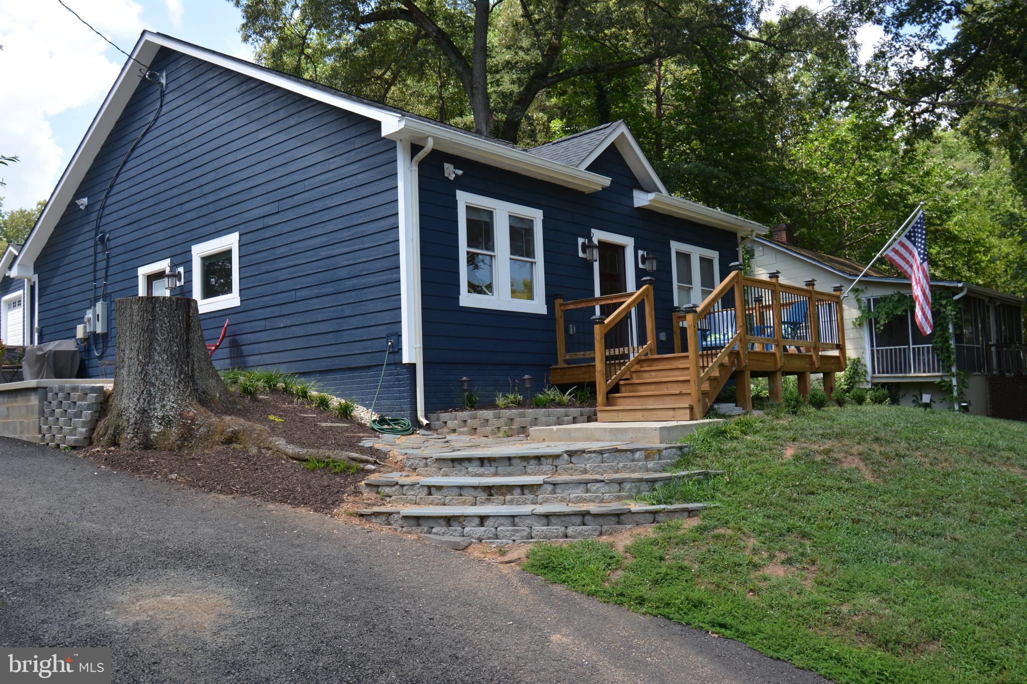 18618 Old Triangle Road Triangle, VA 22172 - Photo 2 of 34 Steps up to oversized front porch