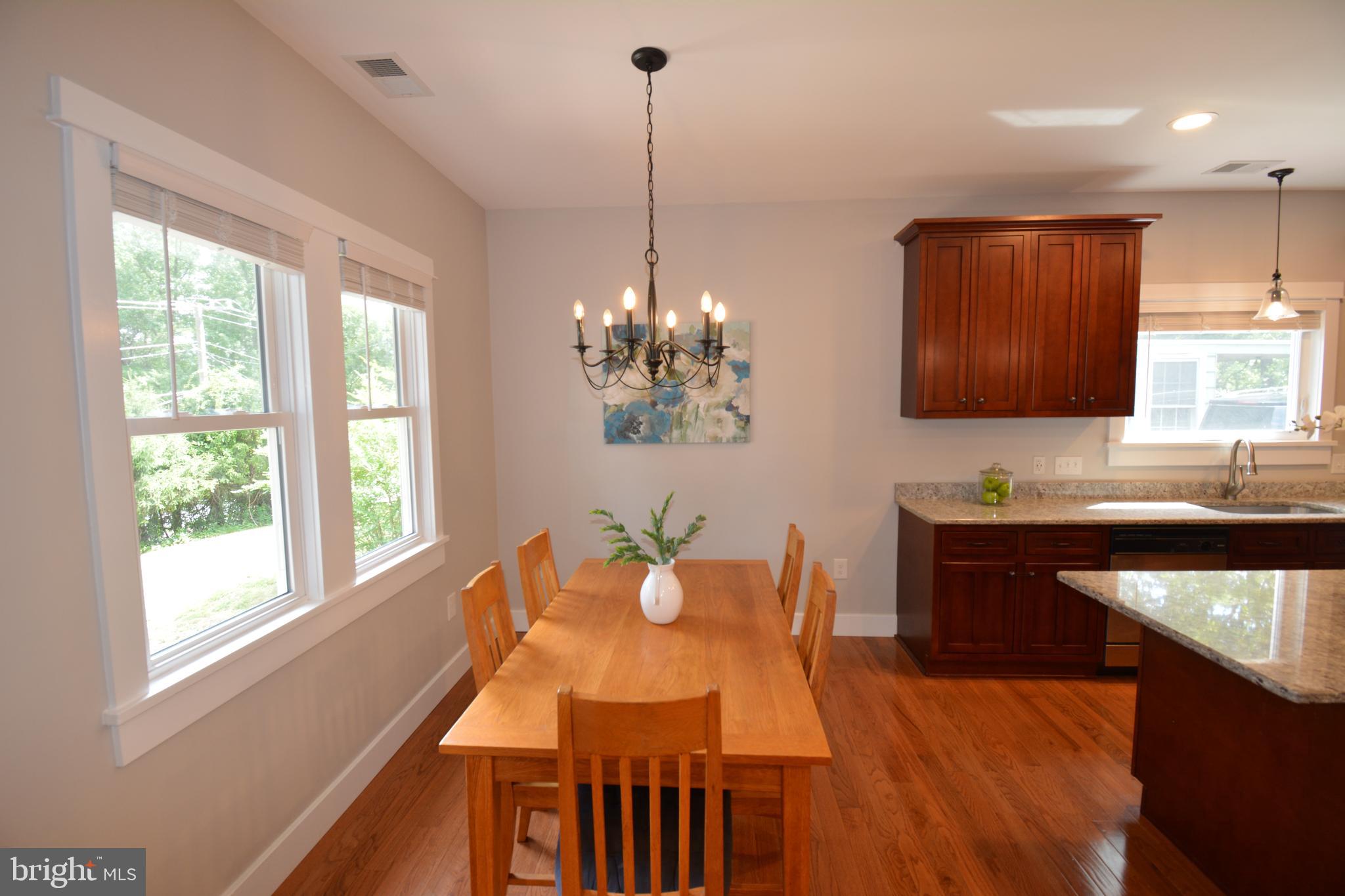 18618 Old Triangle Road Triangle, VA 22172 - Photo 6 of 34 Gallery Image 6