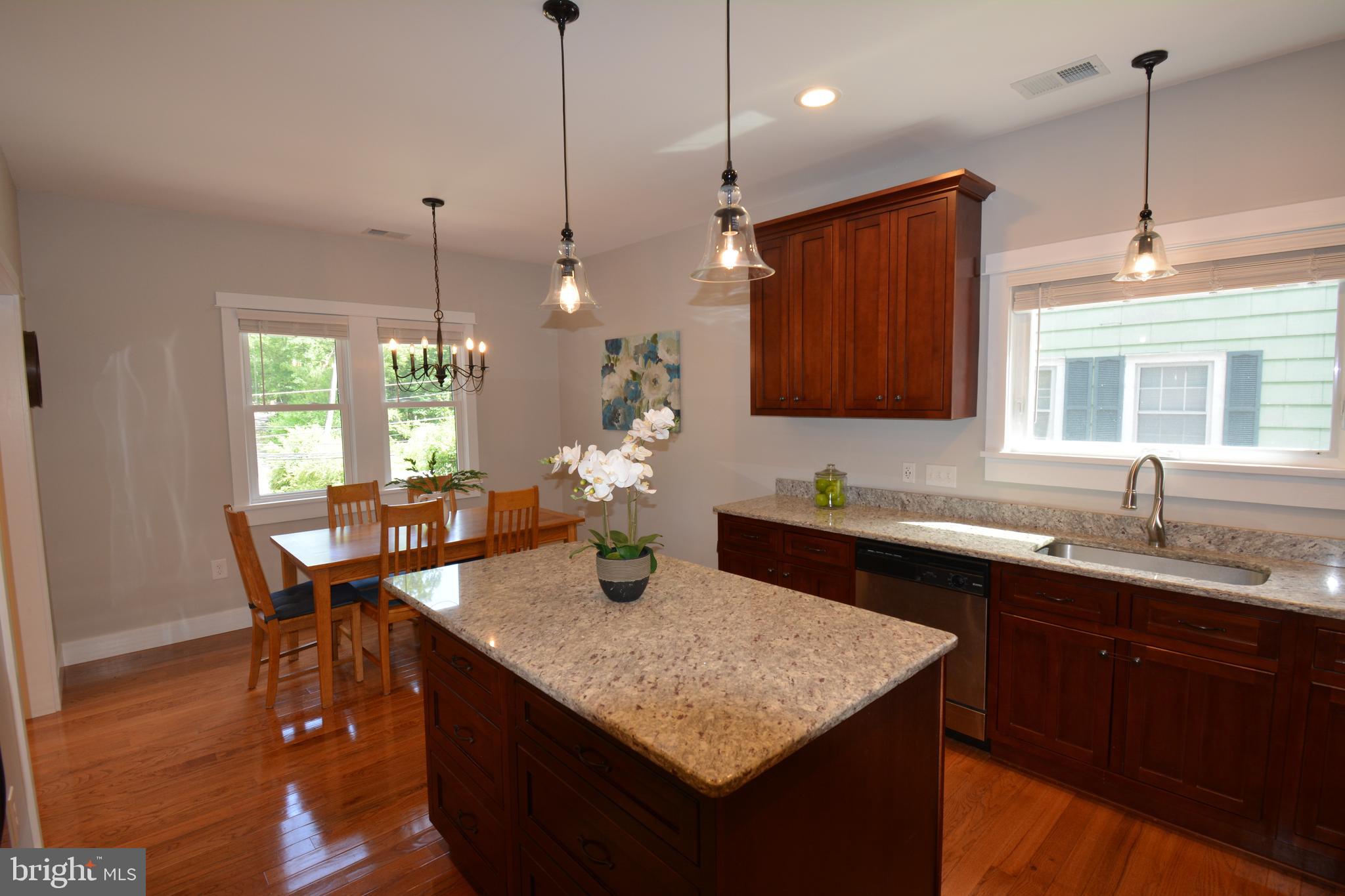 18618 Old Triangle Road Triangle, VA 22172 - Photo 10 of 34 Gallery Image 10
