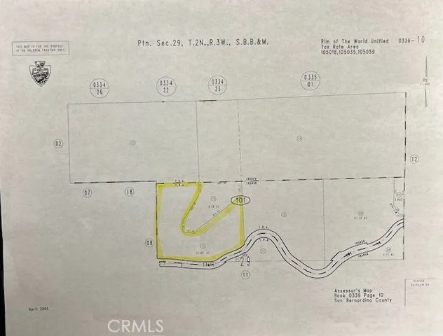 a view of a small yard