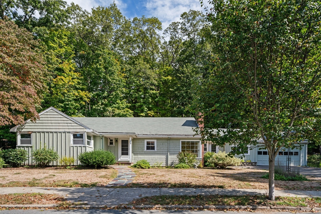 38 East Quinobequin Road Newton, MA 02468 - Photo 11 of 40