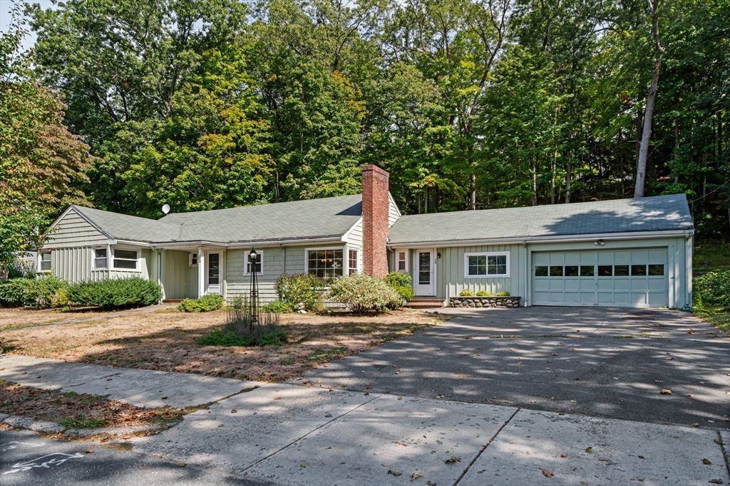 38 East Quinobequin Road Newton, MA 02468 - Photo 12 of 40