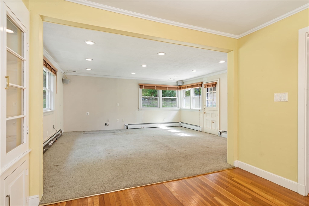 38 East Quinobequin Road Newton, MA 02468 - Photo 26 of 40