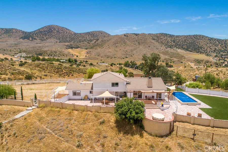 9175 Yucca Hills Road Agua Dulce, CA 91390 - Photo 1 of 70