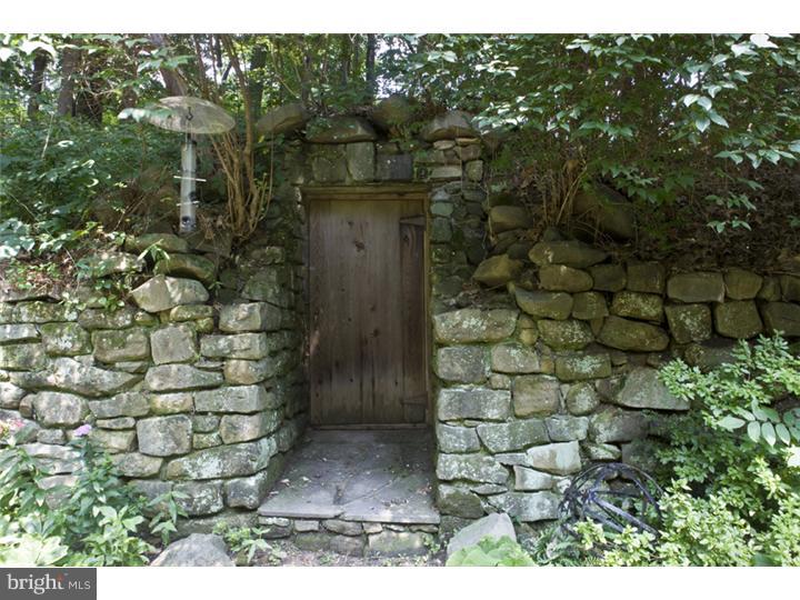6670 Phillips Mill Road New Hope, PA 18938 - Photo 7 of 14