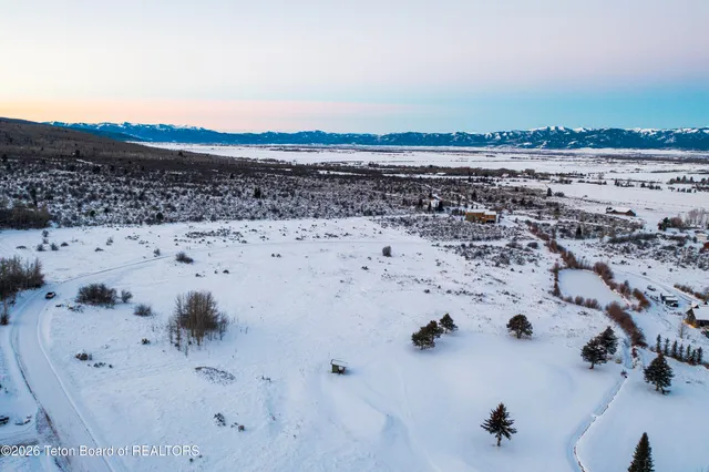 $650,000 | 150 Perimeter Drive, Alta, WY 83414