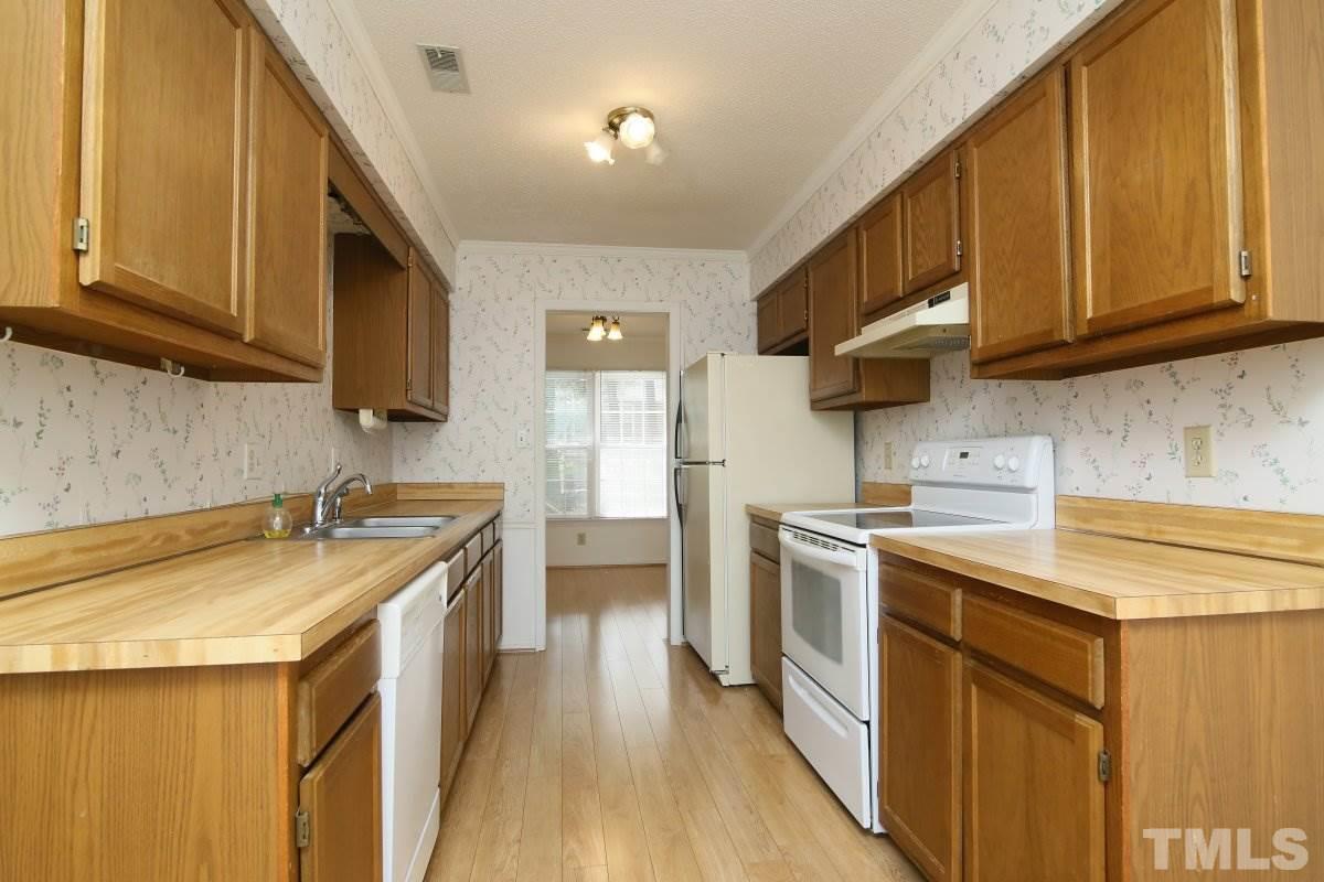 207 Bracken Court Raleigh, NC 27615 - Photo 6 of 25 Gallery Image 6