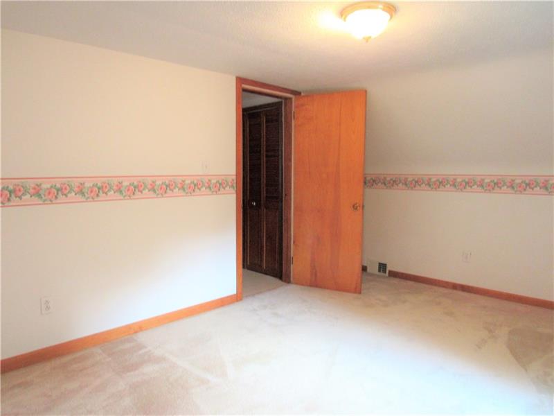 2724 Edna Street Lower Burrell, PA 15068 - Photo 14 of 25