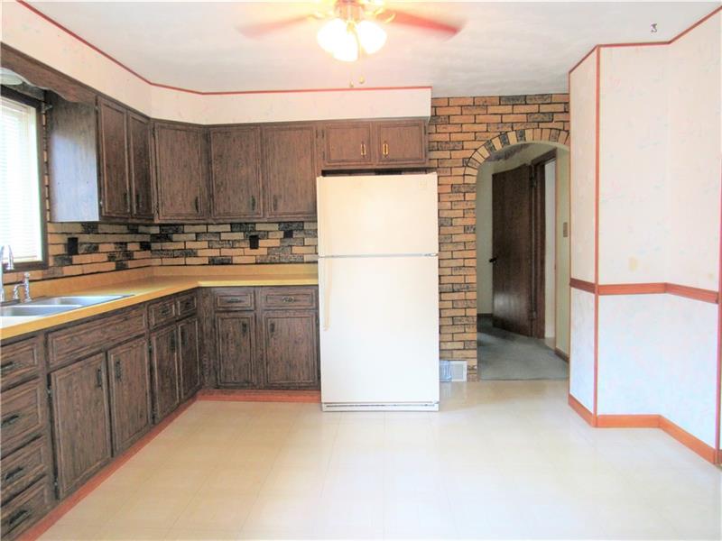 2724 Edna Street Lower Burrell, PA 15068 - Photo 9 of 25