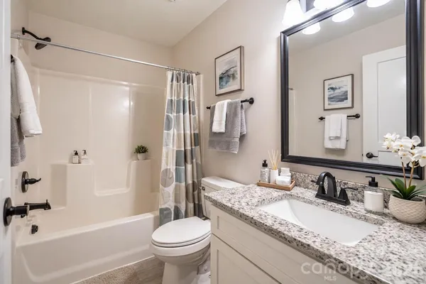 $439,000 | 107 Carpenter Street, Lincolnton, NC 28092