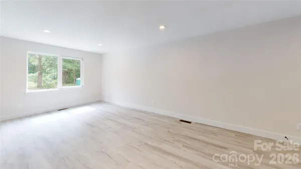 $439,000 | 107 Carpenter Street, Lincolnton, NC 28092