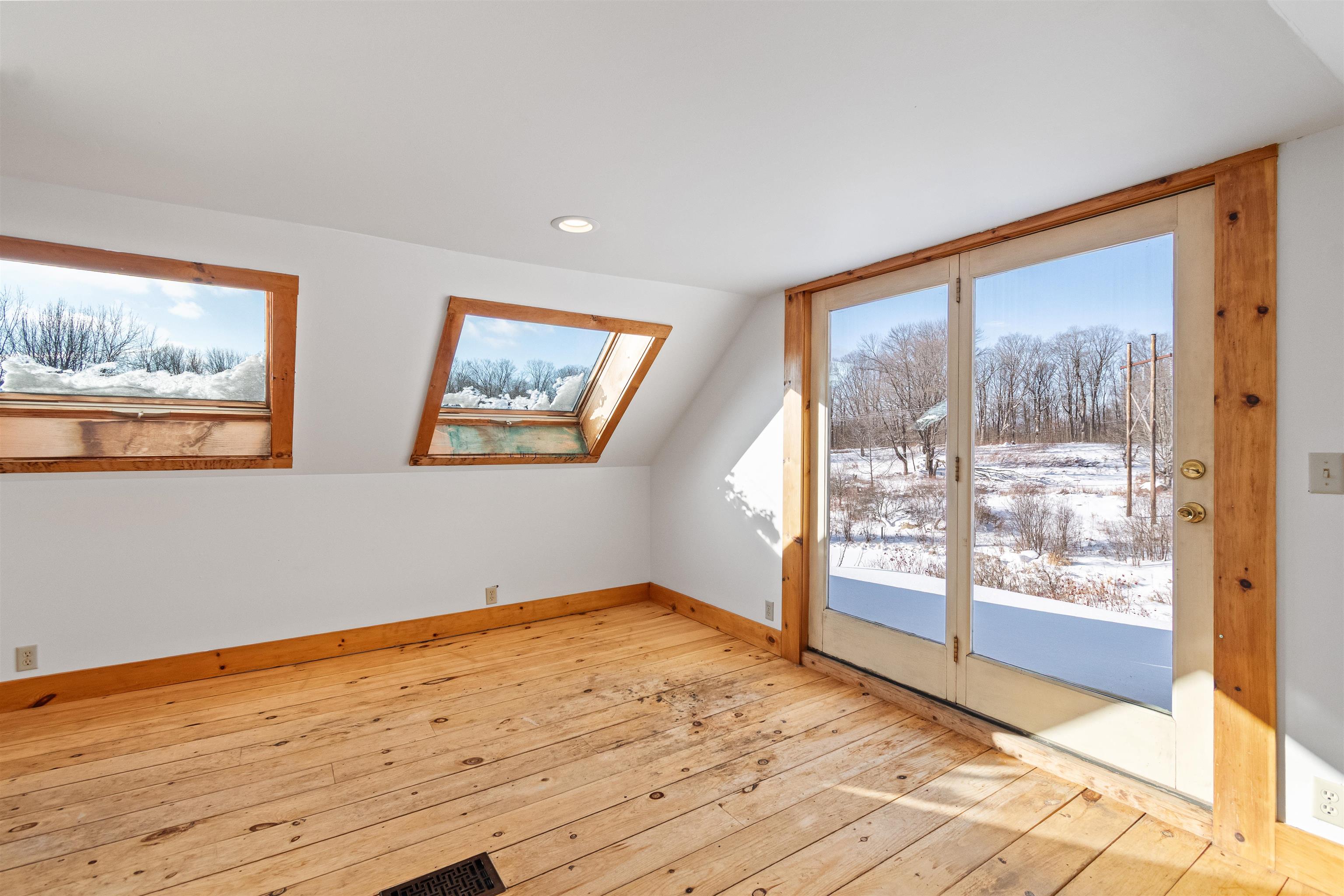 1325 Poor Farm Road Washington, VT 05675 - Photo 19 of 60