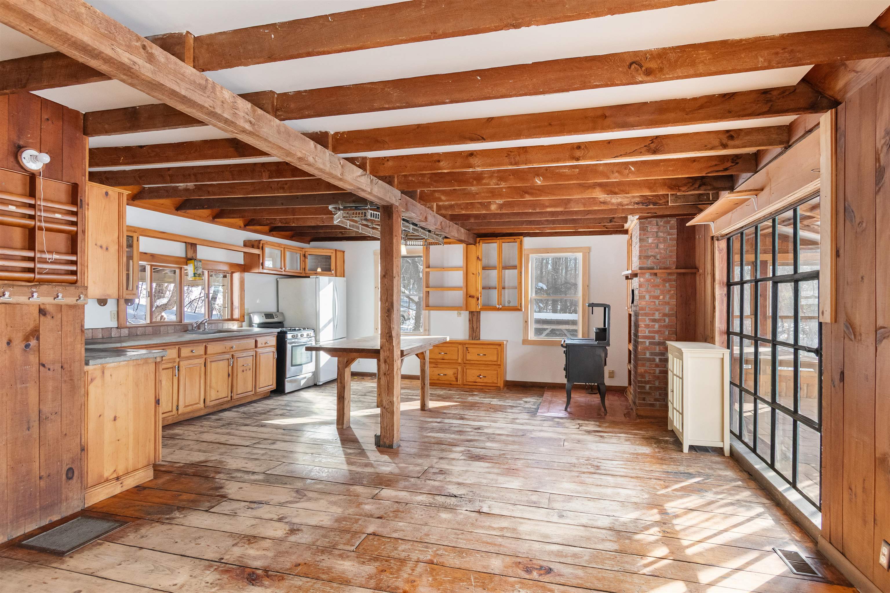 1325 Poor Farm Road Washington, VT 05675 - Photo 3 of 60