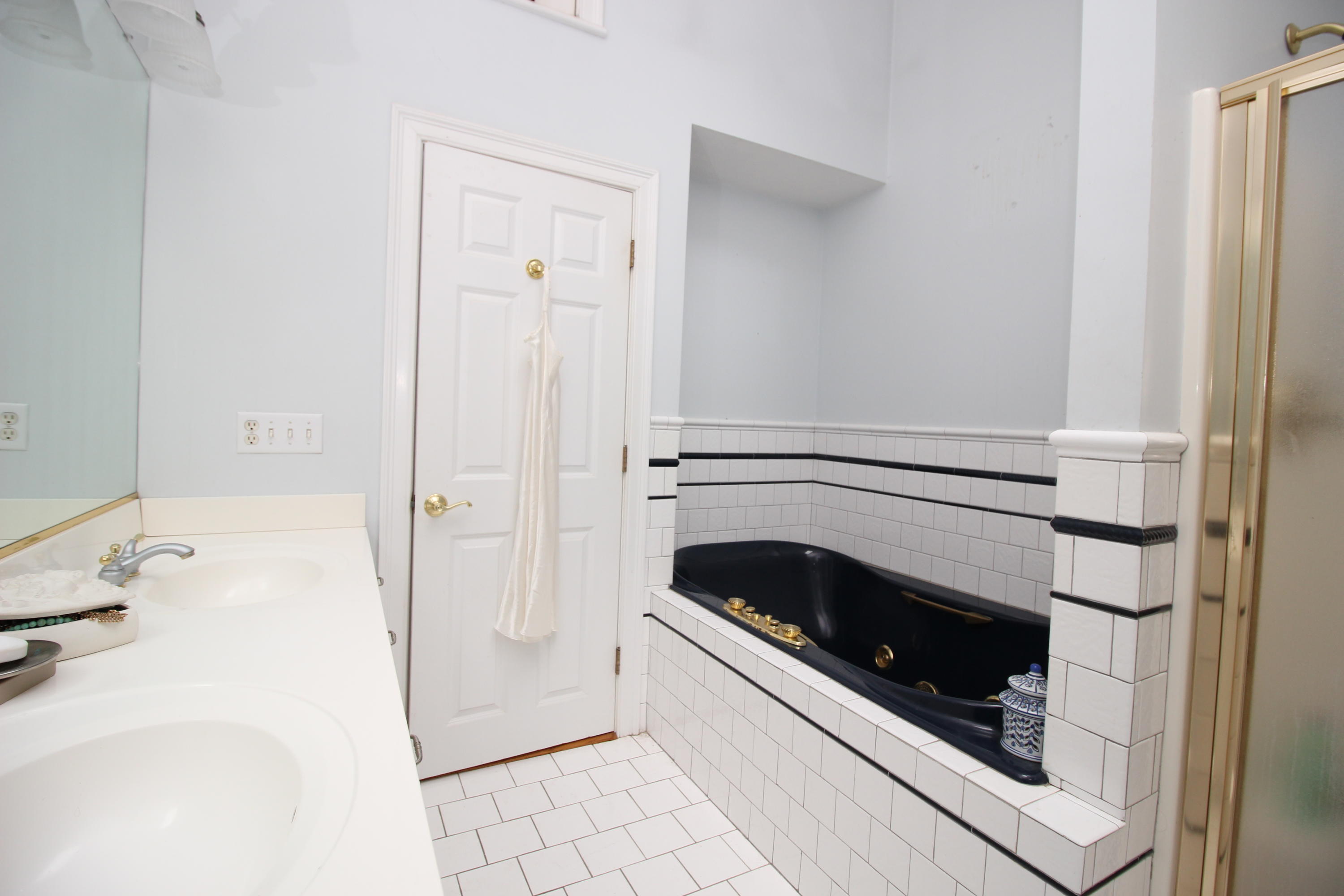 126 South Sandwich Road Mashpee, MA 02649 - Photo 21 of 33 mbath 2