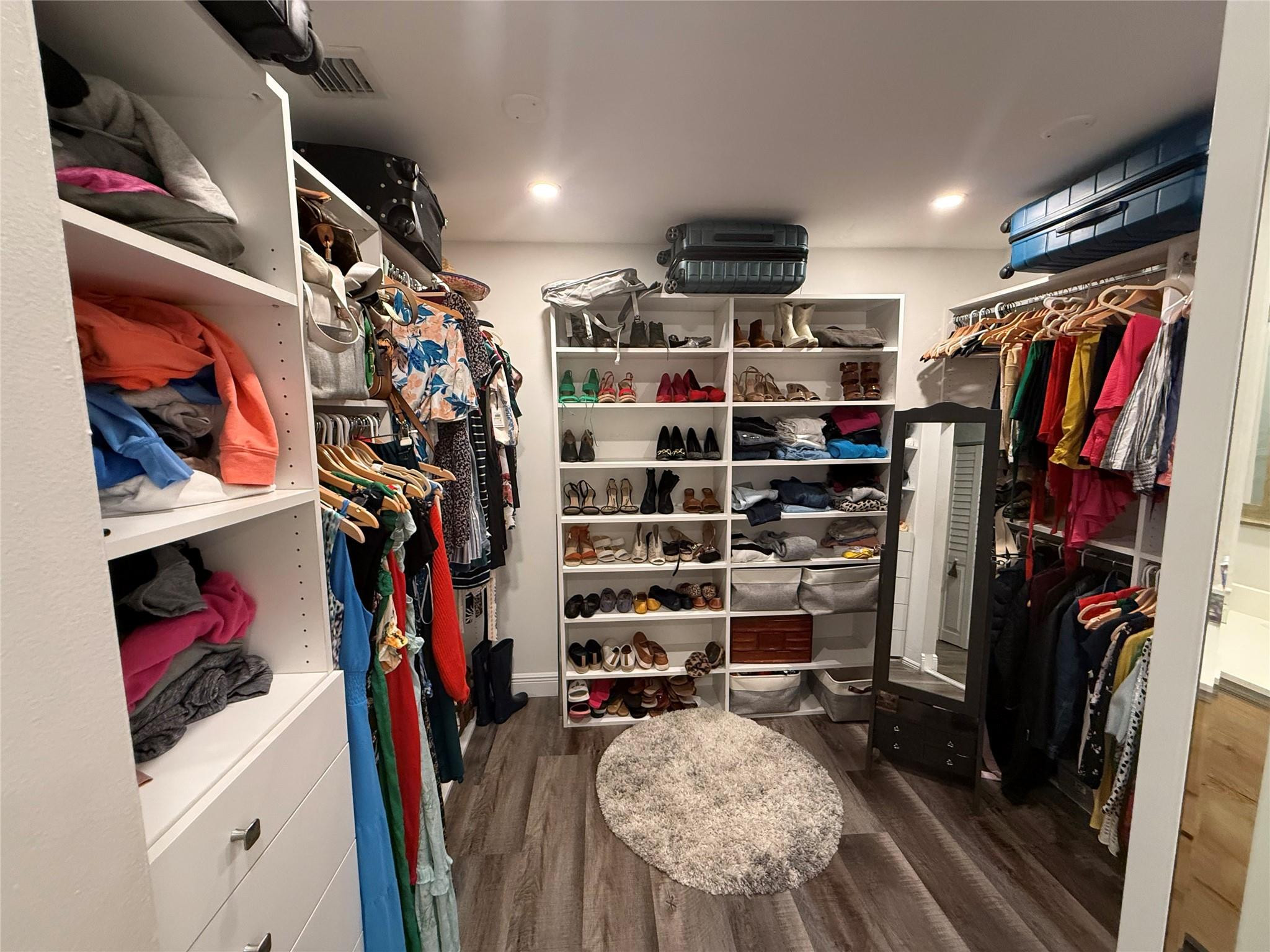 954 Mockingbird Lane, Unit 519 Plantation, FL 33324 - Photo 3 of 61 To Die for closet