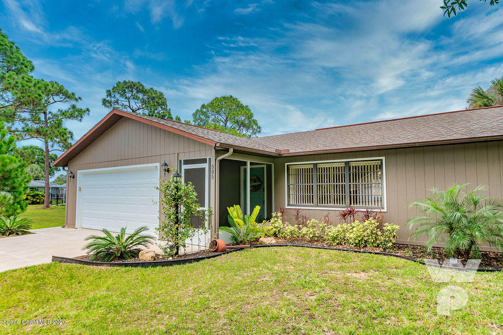 585 Ray Street Sebastian, FL 32958 - Photo 2 of 45 _3Z63623
